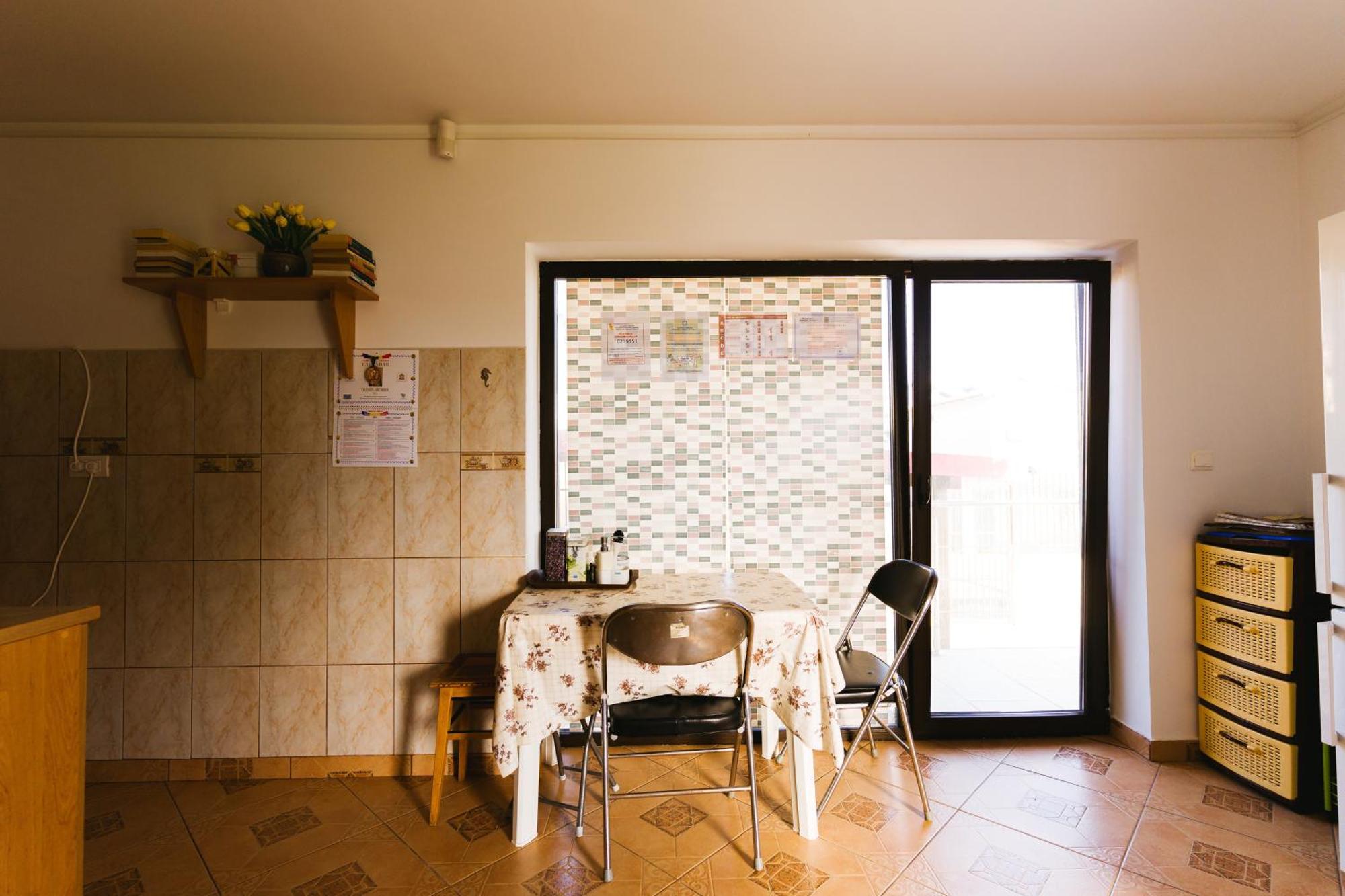 ホテル Casa Leahu コスティネシュティ エクステリア 写真